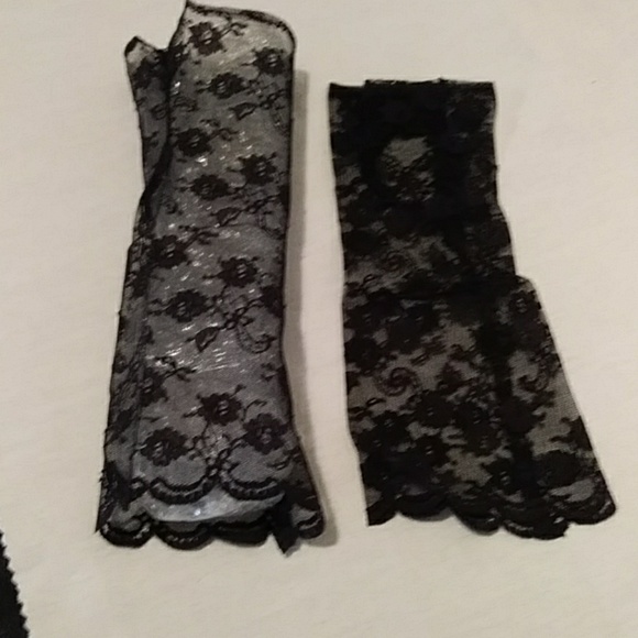 Black Lace Fingerless Gloves Gothic Wedding Gloves - Picture 1 of 9